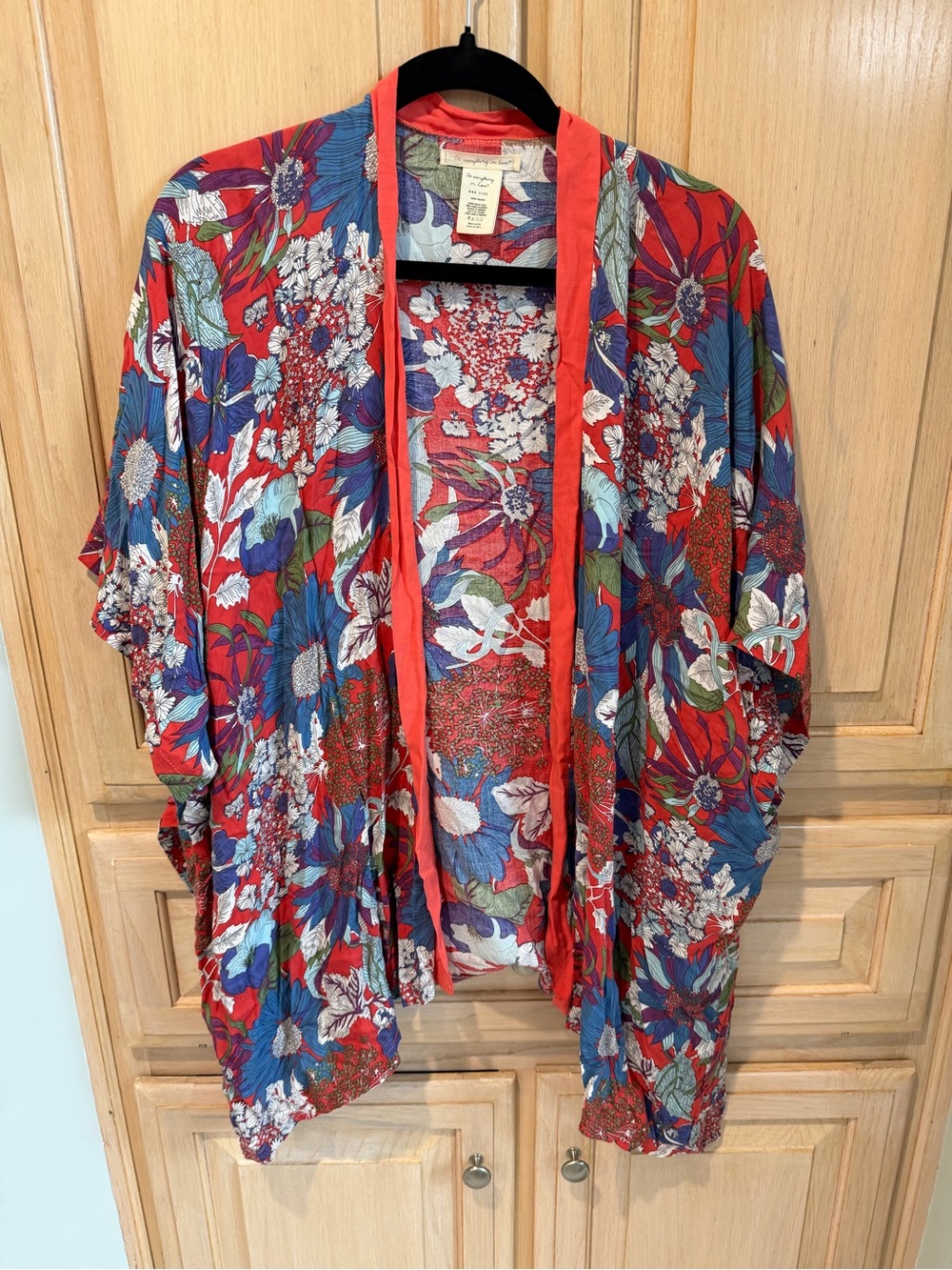 Do everything in love Floral Kimono in Red, Blue & Green